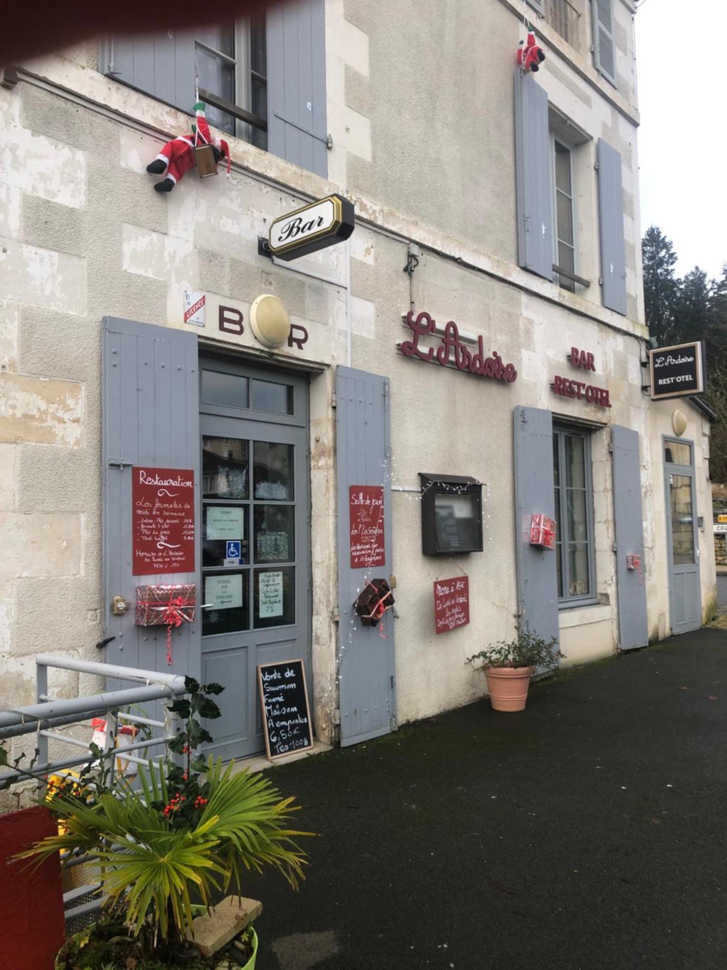 Rest Hotel L Ardoise Auge Exterior photo