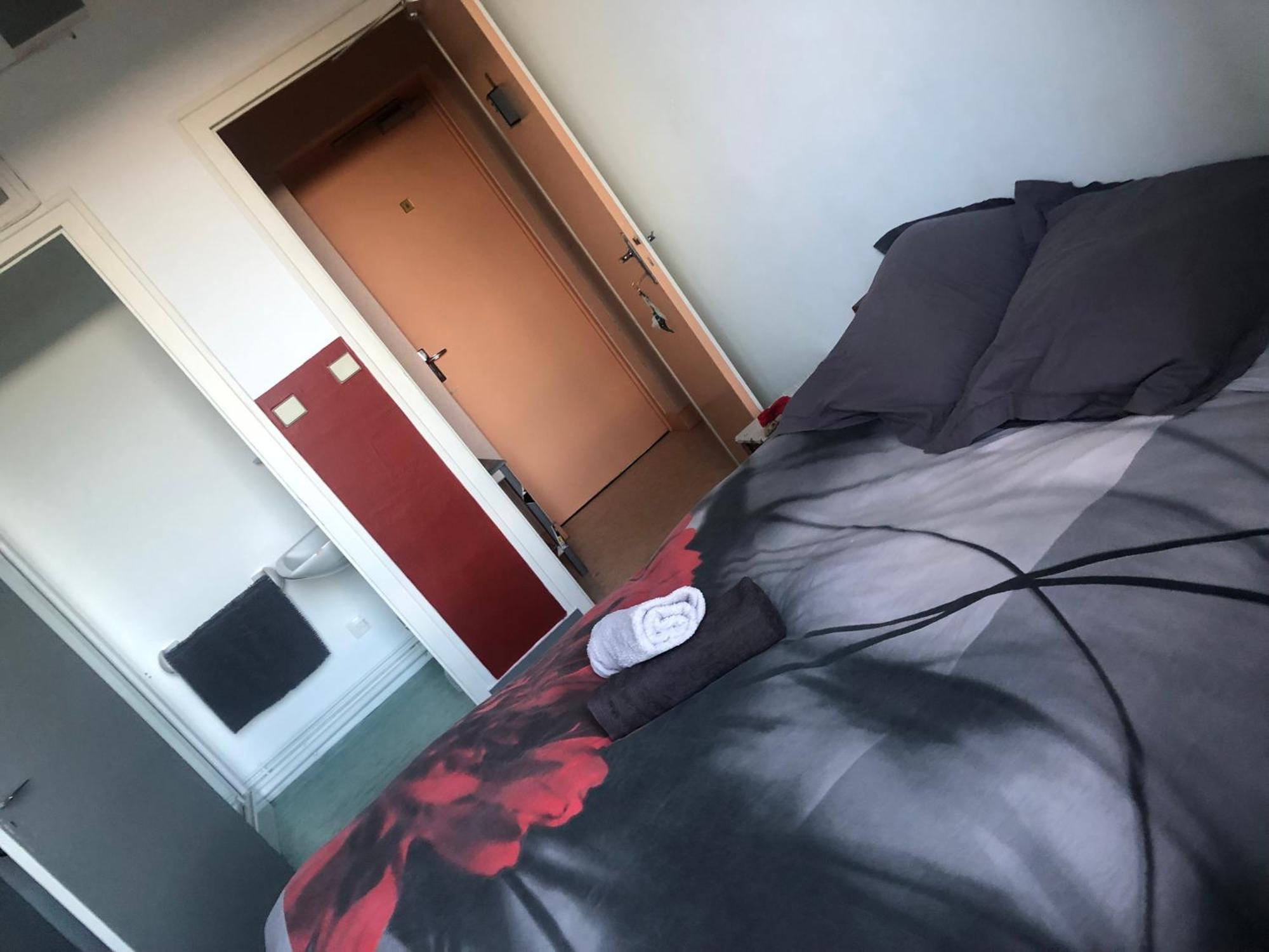 Rest Hotel L Ardoise Auge Exterior photo